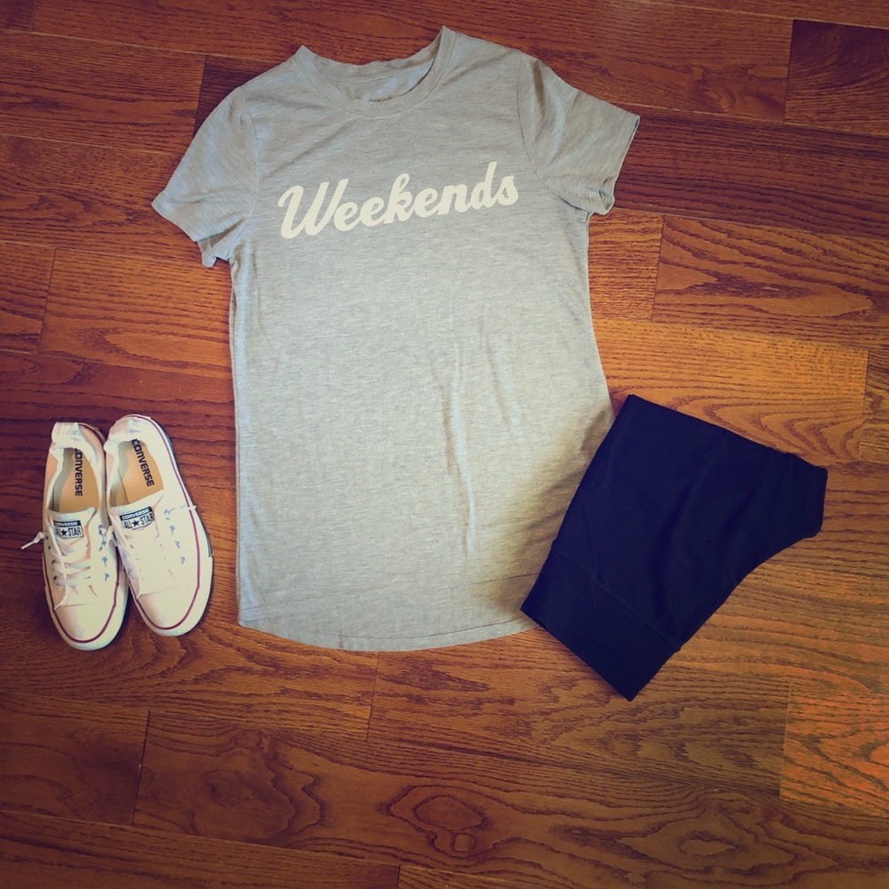 ✌️ Weekends Graphic Shirt